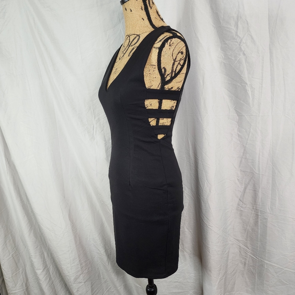 FAITH IN LOVE Size 4 Black Open Side Straps‎ V-neck Cut Out Bodycon Sheath Dress